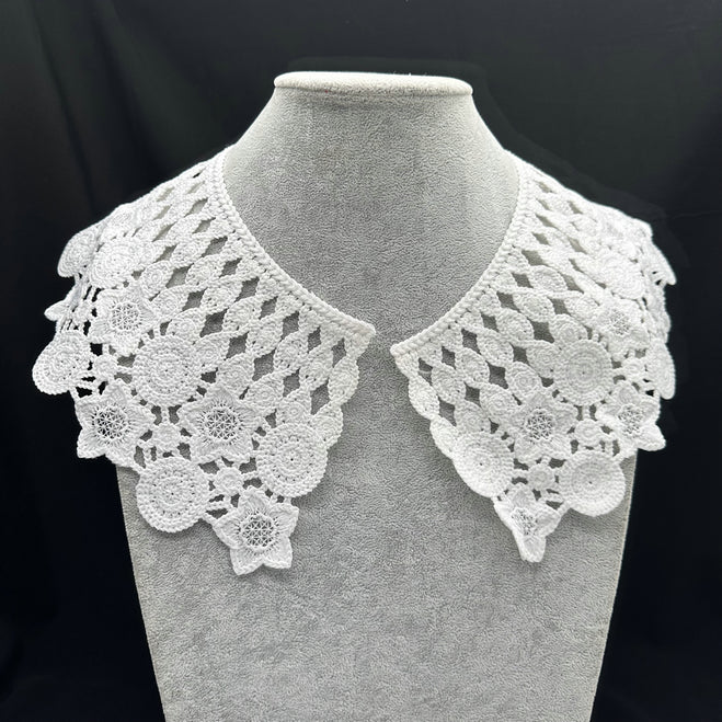 Embroidery collar