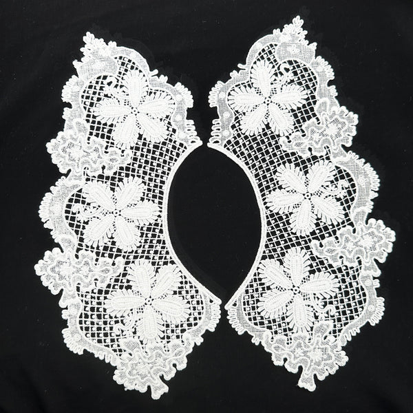 OEKO TEX  GRS Glamorous pearl-embellished collars